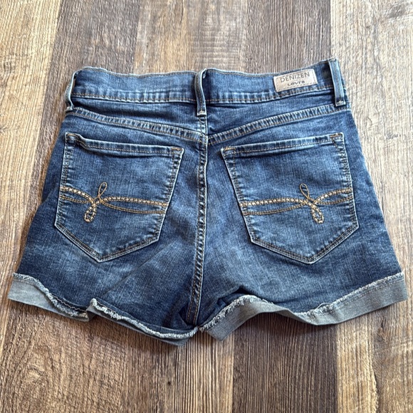 Levi's Denizen Juniors Blue Denim High Rise Shortie Shorts Roll Cuff Size 7 - Picture 7 of 10